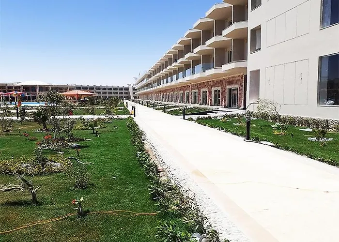Rewaya Ex-hawaii Paradise Szálloda 4*